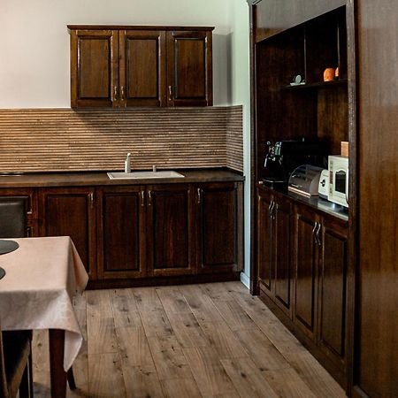 Boutique Marlen Bed & Breakfast Ghimbav ภายนอก รูปภาพ