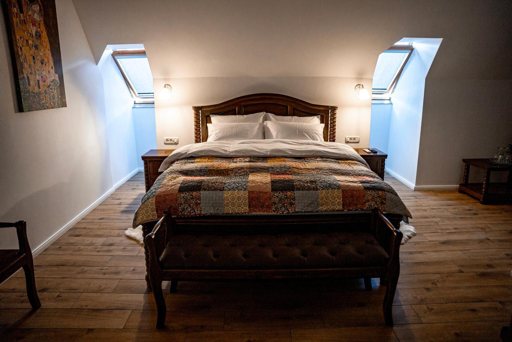 Boutique Marlen Bed & Breakfast Ghimbav ภายนอก รูปภาพ