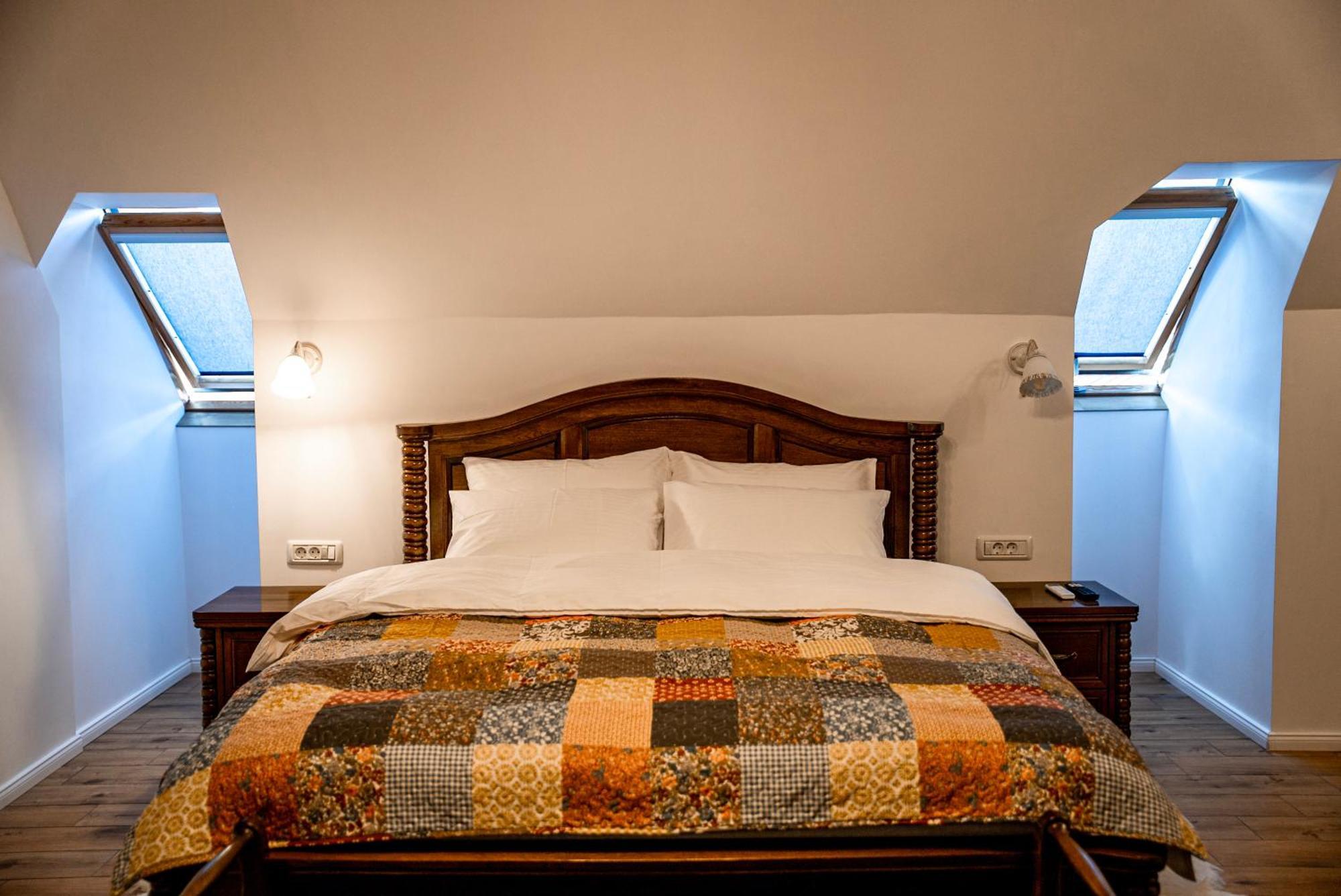 Boutique Marlen Bed & Breakfast Ghimbav ภายนอก รูปภาพ