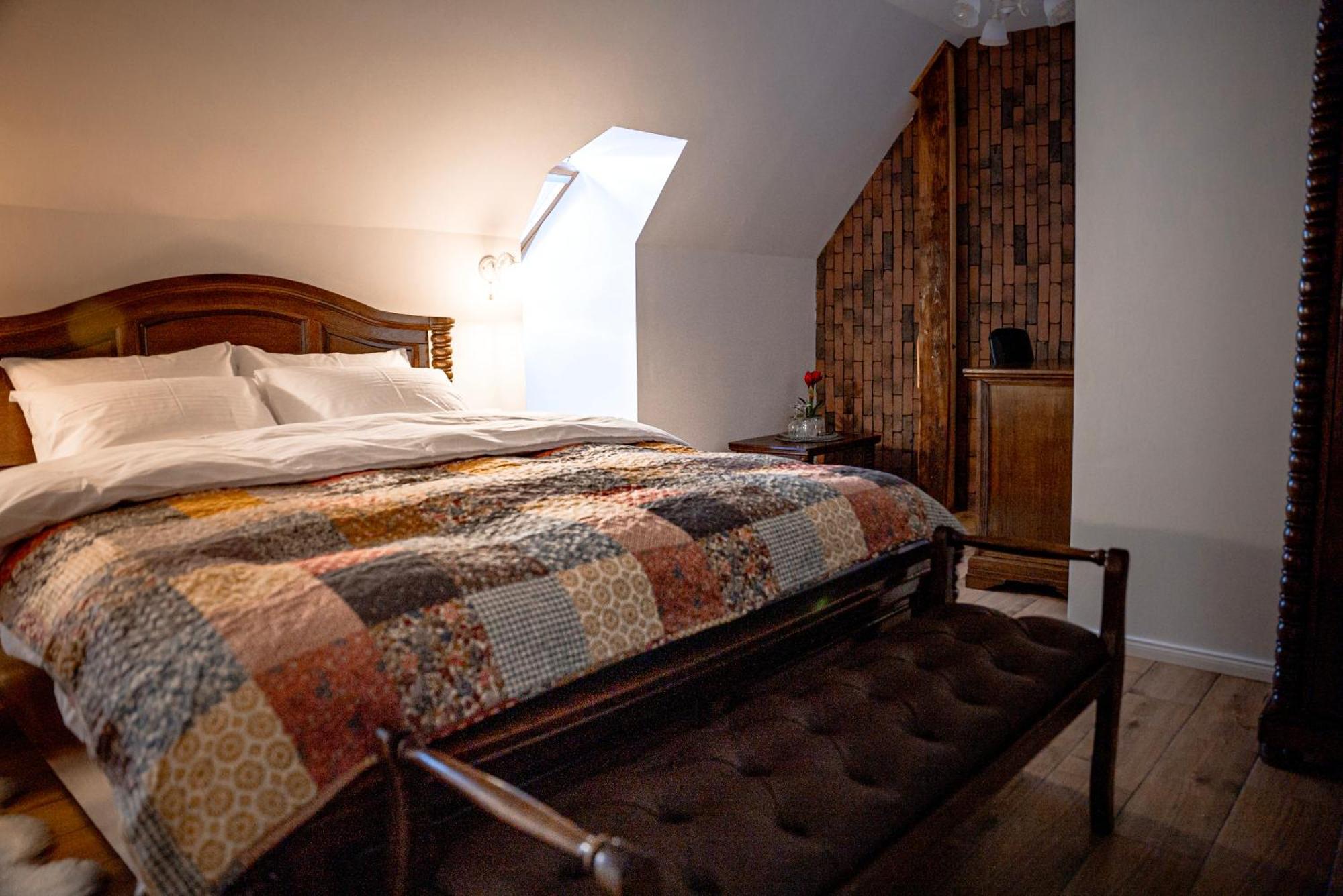Boutique Marlen Bed & Breakfast Ghimbav ภายนอก รูปภาพ
